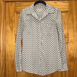 Merona White with Allover Gray Hot Air Balloon Print Button Down Polyester Shirt